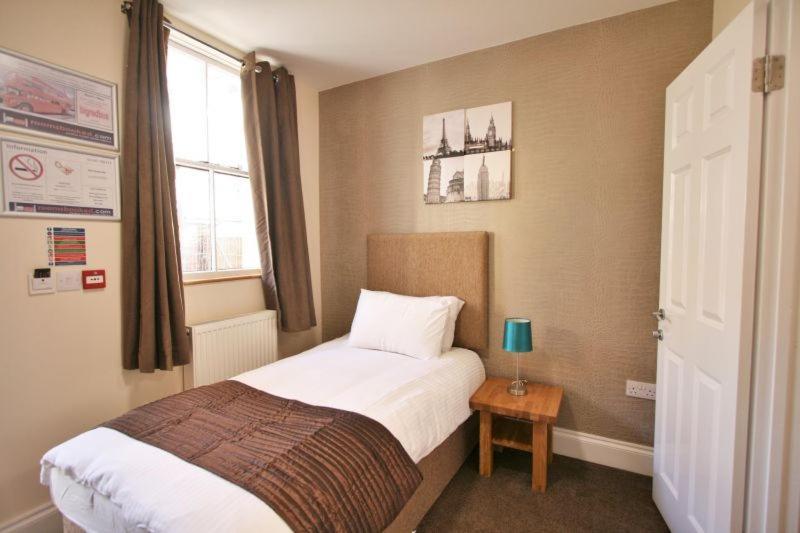Central Studios Gloucester Place By Roomsbooked Cheltenham Luaran gambar